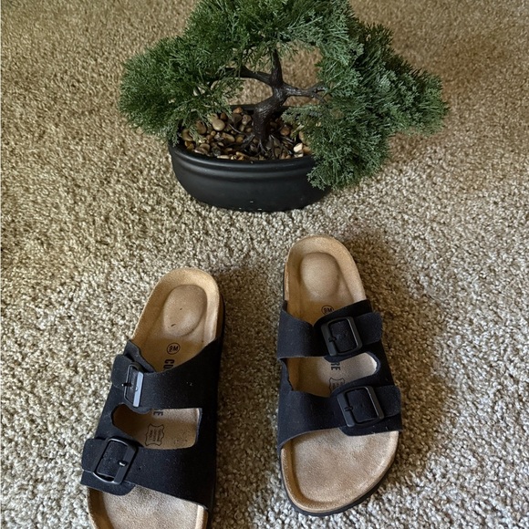 Black Women's Sandals - Picture 2 of 4